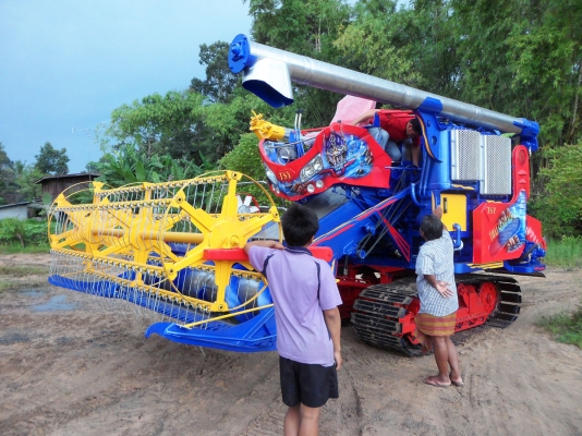 รถเกี่ยวข้าว TSY MJP-10 ซูเปอร์มด 195HP เทอร์โบ