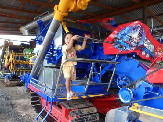 รถเกี่ยวข้าว TSY MJP-10 ซูเปอร์มด 195HP เทอร์โบ