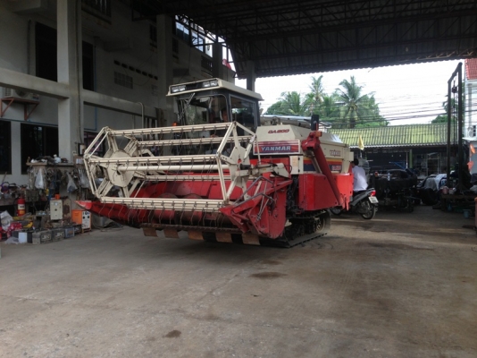 รถเกี่ยวข้าว