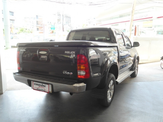 vigo 4 ประตูpreruner 2006 3.0E