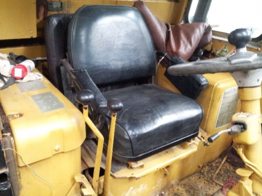 920 # 75J5019: รถตักล้อยาง รอนำเข้าจากญีปุ่น โทร.กุ้ง:TOS:081-3062283