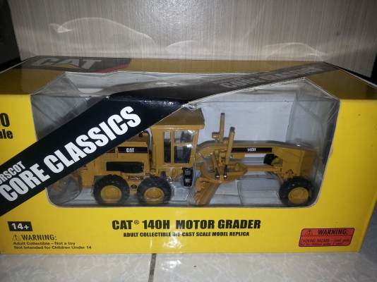 ขายโมเดลcaterpillar 140H คับ รุ่นหายากแล้วคับ สนใจโทรสอบถามได้เลยคับ พร้อมส่งคับ
