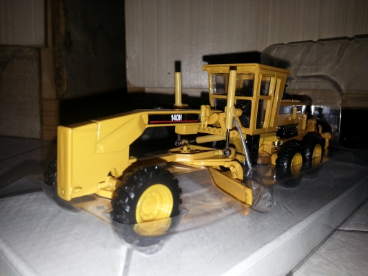 ขายโมเดลcaterpillar 140H คับ รุ่นหายากแล้วคับ สนใจโทรสอบถามได้เลยคับ พร้อมส่งคับ ขายโมเดลcaterpillar 140H คับ รุ่นหายากแล้วคับ สนใจโทรสอบถามได้เลยคับ พร้อมส่งคับ