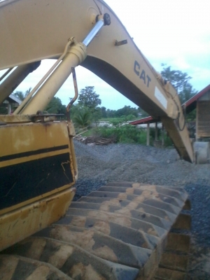 ขาย CAT 200B ใบแทรคใหญ่ รถพร้อมใช้งาน