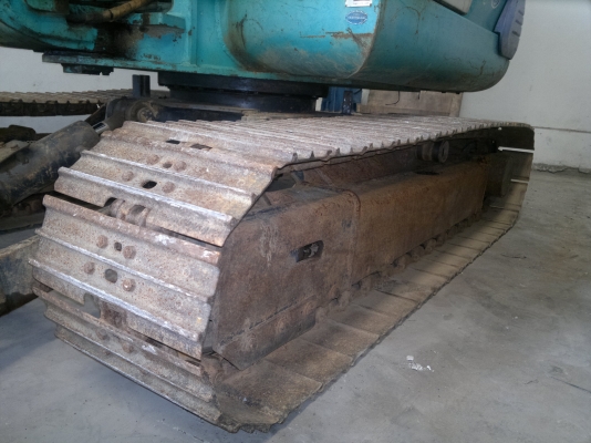 ขายรถขุดเล็ก KOMATSU PC40-7 sn:22490Yr.1193Hr.7854,มีเก๋ง มีไลน์หัวเจาะ สภาพดีครับใช้งานได้เลย  ราคาไม่สูงครับ มานะ 085-9049669