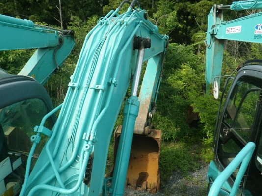 เก่านอก SK200-6ES  YN10-41166 YEAR:2006  สภาพพร้อมใช้ สนใจติดต่อสอบถามรายละเอียดได้ค่ะ โทร 087-3310254 เจี๊ยบค่ะ