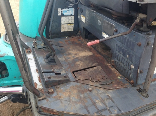 ขายรถแบคโฮ KOBELCO SK40SR มีVDOครับ นำเข้าจากญิ่ปุ่น ติดต่อ 081-2990958