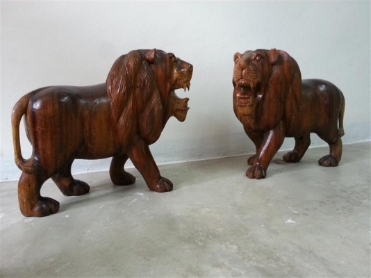 เก้าอี้โครงไม้สักแท้/ม้าลำพอง/สิงโตคู่ ทำจากไม้มะยมป่าทั้งต้น