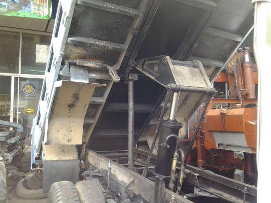 รถดัมพ์ อีซูซุ NKR เครื่อง 100แรงม้า พร้อมใช้งาน รถดัมพ์ อีซูซุ NKR เครื่อง 100แรงม้า พร้อมใช้งาน