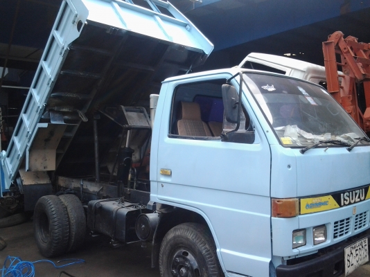 รถดัมพ์ อีซูซุ NKR   เครื่อง 100แรงม้า พร้อมใช้งาน