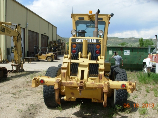 เก่านอกแท้ รถเกรด 140G สภาพพร้อมใช้งาน สนใจติดต่อสอบถามรายละเอียดได้ที่เบอร์ 087-3310254 เจี๊ยบค่ะ