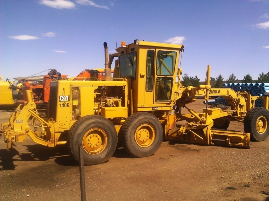 เก่านอกแท้ รถเกรด 140G สภาพพร้อมใช้งาน สนใจติดต่อสอบถามรายละเอียดได้ที่เบอร์ 087-3310254 เจี๊ยบค่ะ