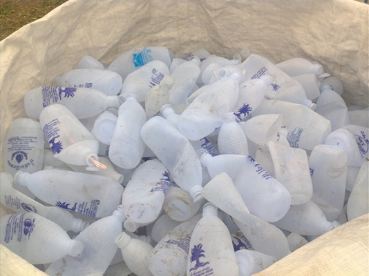 ขวดพลาสติกขุ่น