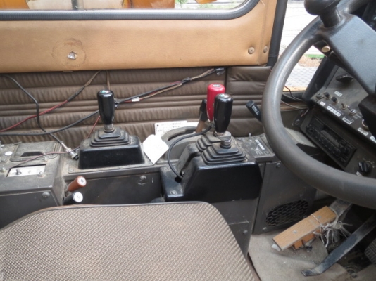 เครนเก่านอก TR-500M-2  Year:1994 สภาพพร้อมใช้งาน สนใจติดต่อเจี๊ยบได้เลยค่ะ 087-3310254 ค่ะ