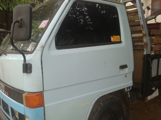 ขาย 6 ล้อ ISUZU NKR 110 แรง(NKR58L)(4BE1ฝาดำ) พวงมาลัยพาวเวอร์ เครื่องแห้ง แรงดี คัซซีสวยจัด .. ขาย 6 ล้อ ISUZU NKR 110 แรง(NKR58L)(4BE1ฝาดำ) พวงมาลัยพาวเวอร์ เครื่องแห้ง แรงดี คัซซีสวยจัด ..