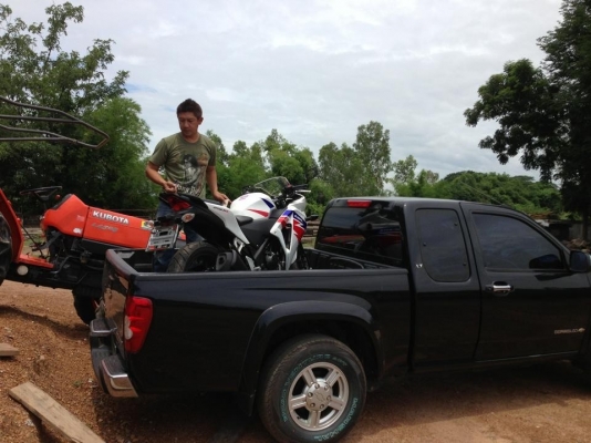 HONDA CBR250I หัวฉีด ABS สีขาว ตัวล่าสุด 2013 สภาพป้ายแดง