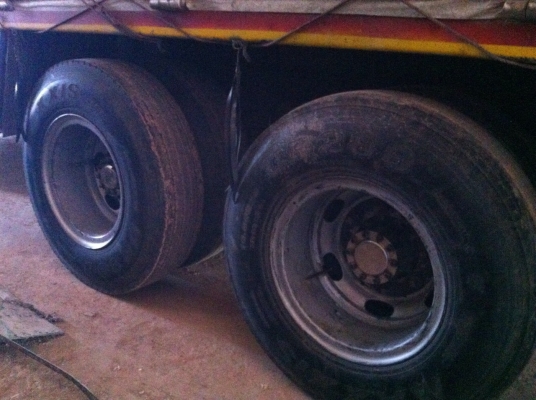 ขายรถบรรทุก Hino 10ล้อ1เพลา ขายรถบรรทุก Hino 10ล้อ1เพลา