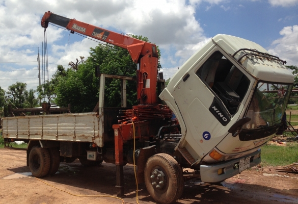 HINO FC 120 HP WO4D ซุปเปอร์เสี่ย รถบรรทุก 6 ล้อติดเครน MAEDA Neox-37 เครน 3 ตัน 3 ปลอกยืด กระบะเหล็กคาร์โก้ความยาว 5 เมตรสภาพสวย เครื่องแห้งแรงดีไม่มีเยิ้ม ภายในเก๋งคอนโซลสวยครบ พวงมาลัยเพาเวอร์ ช่วงล่างคัขซีสวยมากไม่มีแตกไม่มีดาม ยาง 8.25 ขอบ 16 สภาพดี