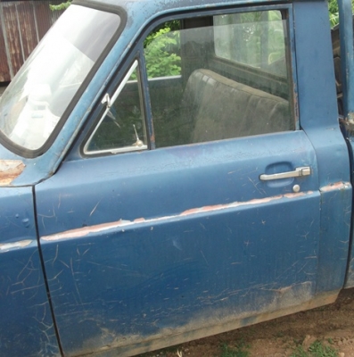 ขายอะไหล่มาสด้าโปรซีด ฝาท้าย ประตู่1 คู่ พวงมาลัย กรอบไฟเลี้ยว ไฟหรีครับ สนใจชนก่อนได้ครับ