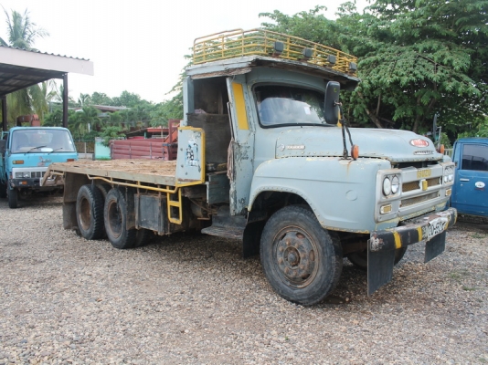 อีซูซุ 10 ล้อเพลาเดียว เครื่องดีวาง 6BB1 แซสซีเดิมกระบะท้ายลาดบรรทุกแบ็คโฮ120อยู่รถใช้งานอยู่จังหวัดน่านครับ อีซูซุ 10 ล้อเพลาเดียว เครื่องดีวาง 6BB1 แซสซีเดิมกระบะท้ายลาดบรรทุกแบ็คโฮ120อยู่รถใช้งานอยู่จังหวัดน่านครับ