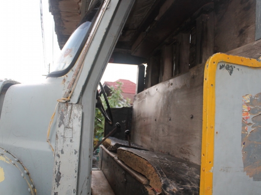 อีซูซุ 10 ล้อเพลาเดียว เครื่องดีวาง 6BB1 แซสซีเดิมกระบะท้ายลาดบรรทุกแบ็คโฮ120อยู่รถใช้งานอยู่จังหวัดน่านครับ อีซูซุ 10 ล้อเพลาเดียว เครื่องดีวาง 6BB1 แซสซีเดิมกระบะท้ายลาดบรรทุกแบ็คโฮ120อยู่รถใช้งานอยู่จังหวัดน่านครับ