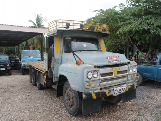 อีซูซุ 10 ล้อเพลาเดียว เครื่องดีวาง 6BB1 แซสซีเดิมกระบะท้ายลาดบรรทุกแบ็คโฮ120อยู่รถใช้งานอยู่จังหวัดน่านครับ อีซูซุ 10 ล้อเพลาเดียว เครื่องดีวาง 6BB1 แซสซีเดิมกระบะท้ายลาดบรรทุกแบ็คโฮ120อยู่รถใช้งานอยู่จังหวัดน่านครับ