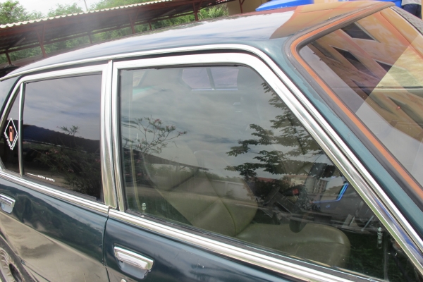 ขายตามสภาพรถ BMW E12 คลาสสิคเครื่อง 1G ติด GAS LPGแล้ว 29000 ราคาถูกกว่ามอเตอร์ไซค์ กันแดดกันฝน