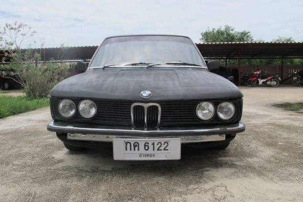ขายตามสภาพรถ BMW E12 คลาสสิคเครื่อง 1G ติด GAS LPGแล้ว 29000 ราคาถูกกว่ามอเตอร์ไซค์ กันแดดกันฝน