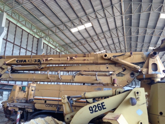 ขายรถยิงปูน 10 ล้อ 2 เพลา สภาพต้องทำเครื่อง ชุดยิงปูนสภาพดีมาก ราคาต่อรองได้