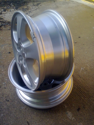 ขายกะทะล้อ มิตซู ขอบ 15  5รู   สองวง