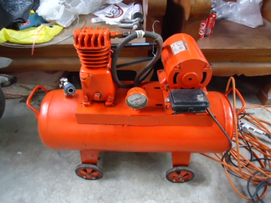 ขายปั๊มลม สภาพใช้งานดี มอเตอร์ 1/4 ตามรูป