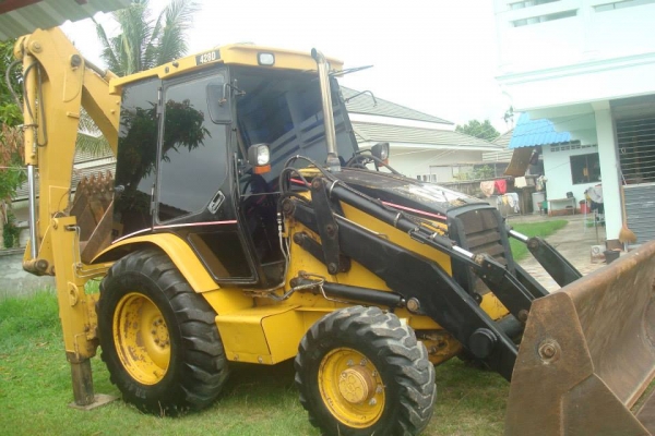 ขายรถ ตักหน้าขุดหลัง CAT 428D 4x4  เอกสารพร้อมโอน