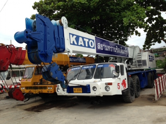 ขายเครน 80 ตัน KATO NK800