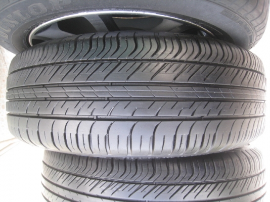 ขายล้อแม็ก Honda city 15"x6" et 53 4รู100 +ยางปี10  ล้อทำสีมาใหม่ครับ (081-3747940)