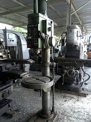 แท่นสว่าน yoshida  เก่าญี่ปุ่น พร้อมใช้งาน