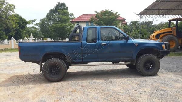 รถปิ๊กอัพ ยี่ห้อ TOYOTA