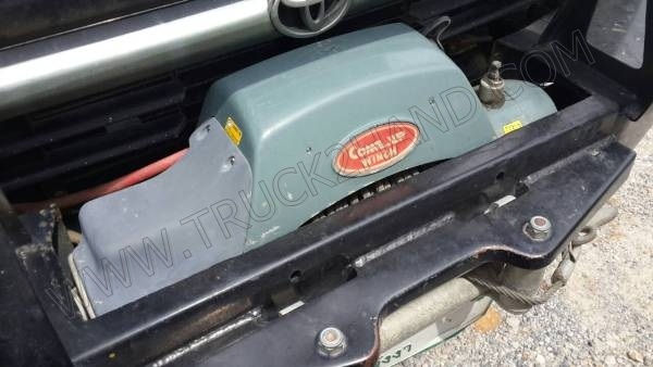 รถปิ๊กอัพ ยี่ห้อ TOYOTA