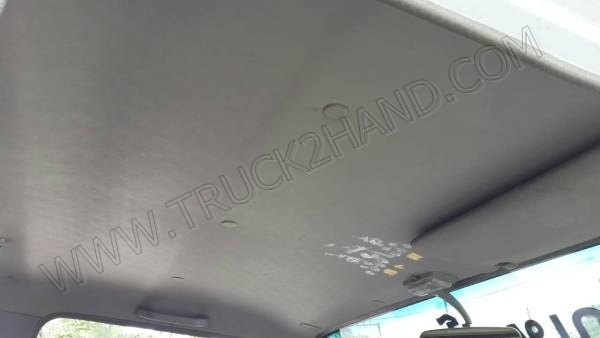 รถบรรทุก 4 ล้อ บรรทุกตู้แห้ง ยี่ห้อ ISUZU