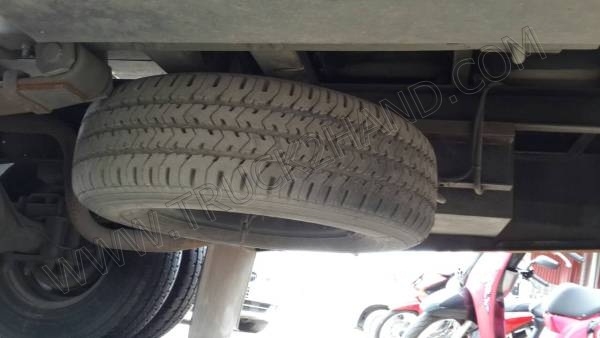 รถบรรทุก 4 ล้อ บรรทุกตู้แห้ง ยี่ห้อ ISUZU