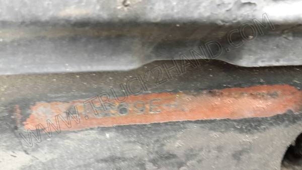 รถบรรทุก 4 ล้อ บรรทุกตู้แห้ง ยี่ห้อ ISUZU