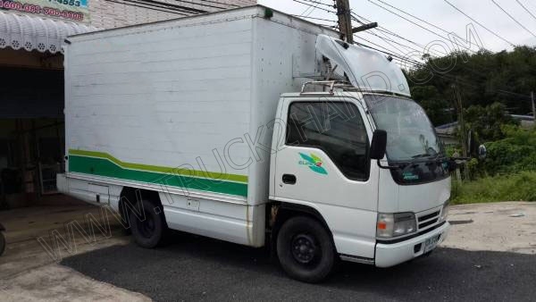 รถบรรทุก 4 ล้อ บรรทุกตู้แห้ง ยี่ห้อ ISUZU