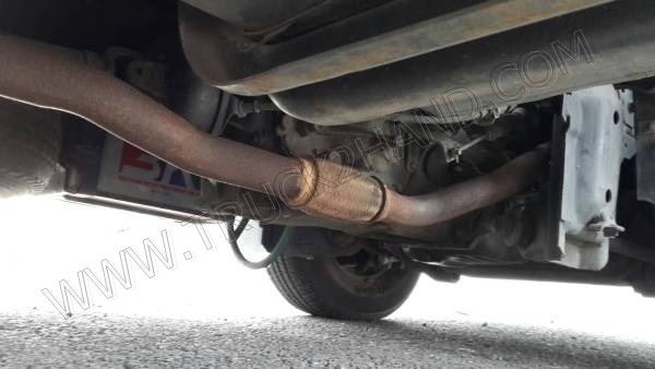 รถบรรทุก 4 ล้อ บรรทุกตู้แห้ง ยี่ห้อ ISUZU