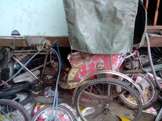 ขายสามล้อถีบโบราณ เก่าหายาก 5500  สนใจติดต่อ