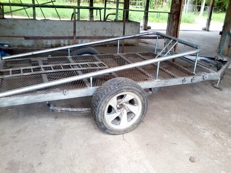 ขายเทรลเลอร์.ดัดแปลงได้หลายอย่าง ประกอบจากเหล็กฉาก แข็งแรง.ใช้เพลารถ ขายเทรลเลอร์.ดัดแปลงได้หลายอย่าง ประกอบจากเหล็กฉาก แข็งแรง.ใช้เพลารถ