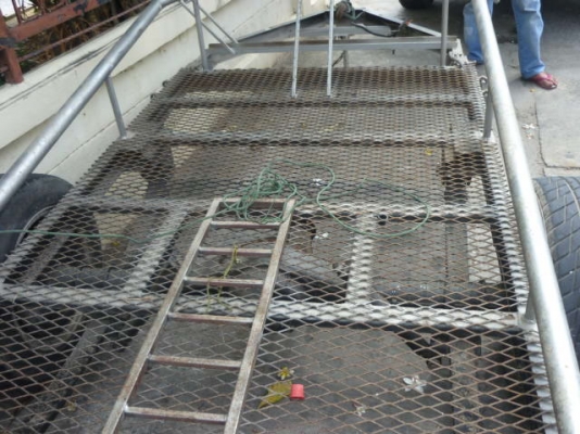 ขายเทรลเลอร์.ดัดแปลงได้หลายอย่าง ประกอบจากเหล็กฉาก แข็งแรง.ใช้เพลารถ ขายเทรลเลอร์.ดัดแปลงได้หลายอย่าง ประกอบจากเหล็กฉาก แข็งแรง.ใช้เพลารถ