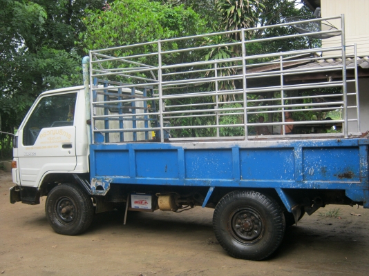 ขาย รถสีล้อบรรทุก โตโยต้า bu20 เครือง85แรงรถสวย