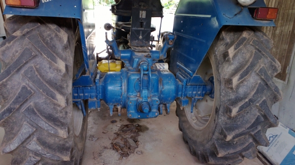 รถไถFORD6610 แท้ๆรถ2เพลาแท้ สวยมาก สีเดิม เล่มทะเบียนพร้อม