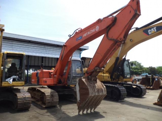 ขายถูก!!!HITACHI EX200-2 เก่าญี่ปุ่นเพิ่งถึงไทยไม่เคยใช้งานในไทยมาก่อน สภาพพร้อมใช้งาน ราคา 985,000 บาท