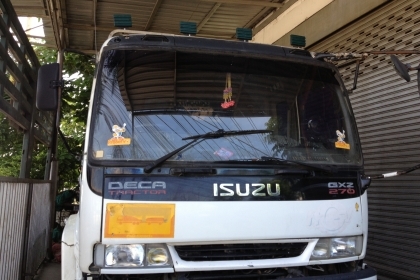 ขายหัวลาก DECA GXZ 270แรง euro2 ปี48  NGV สยามราฐ10ถัง รถพร้อมใช้rnEuro2 รถพร้อมใช้ เหลือ2คันครับ