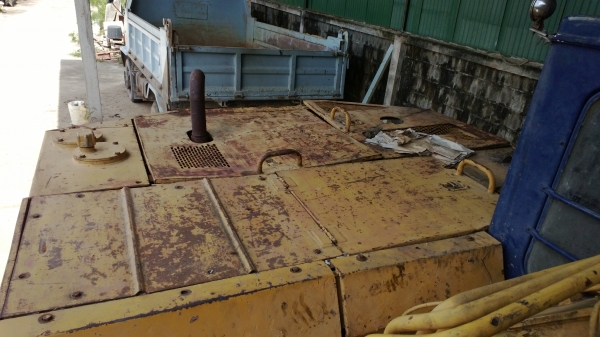 รถขุดล้อยาง8ล้อ โคเบฯ04 พร้อมใช้ YD 00136